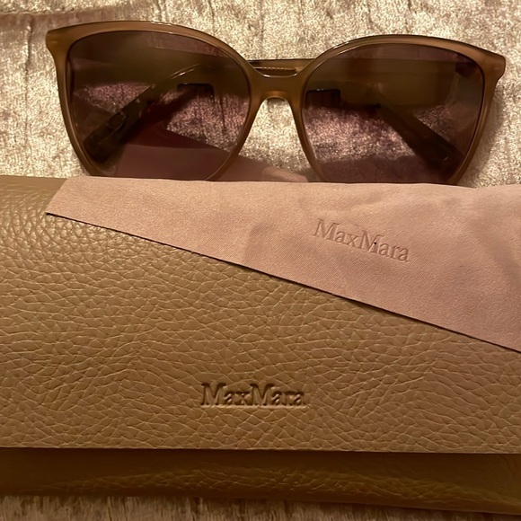 Max Mara Sunglasses - Picture 1 of 3